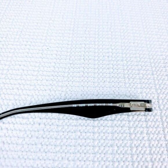 Ray-Ban RB 5206 2034 Eyeglasses Left Temple Arm Replacement Black 52-18-140 - Picture 1 of 4